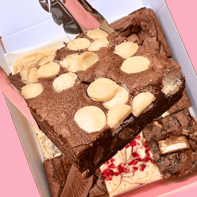 Valentines Brownie & Blondie Mixed Box - Blondies Bakes