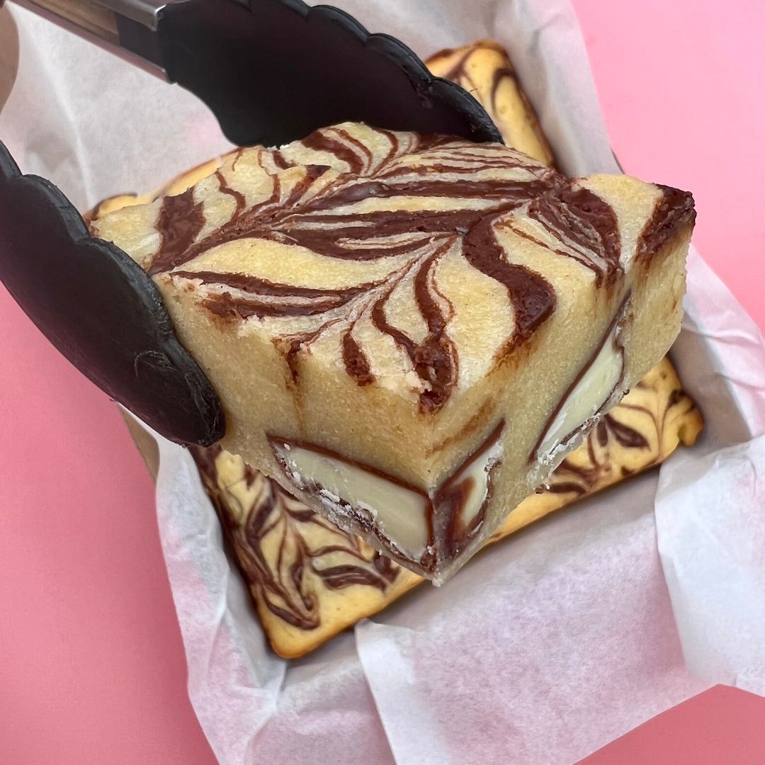 Mothers Day Brownie & Blondie Mixed Box - Blondies Bakes